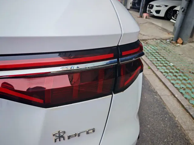 BYD Song Pro — Фото автомобиля 12