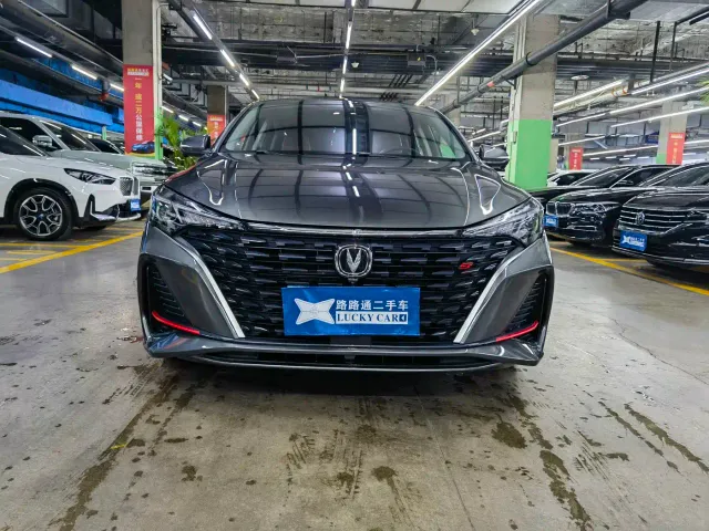 Changan Eado — Фото автомобиля 2