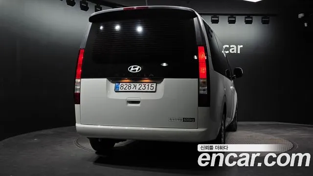 Hyundai Staria — Фото автомобиля 4