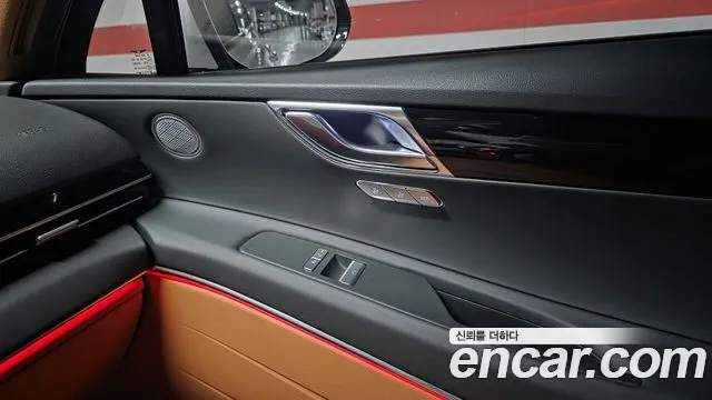Genesis GV80 — Фото автомобиля 16