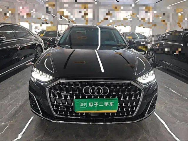 Audi A8 — Фото автомобиля 2