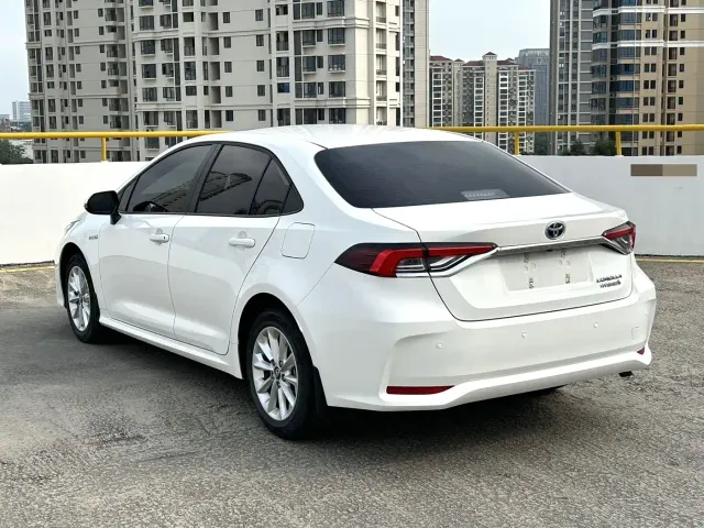Toyota Corolla — Фото автомобиля 4