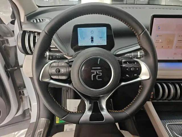 BYD Yuan PLUS — Фото автомобиля 10