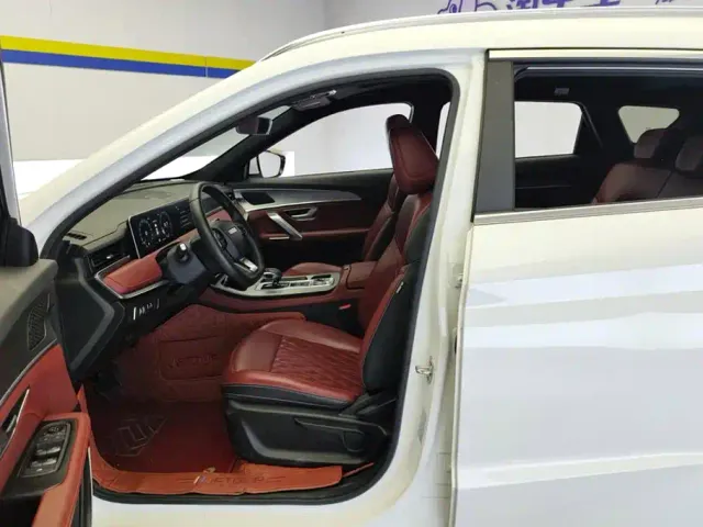 Jetour X70 Plus — Фото автомобиля 9