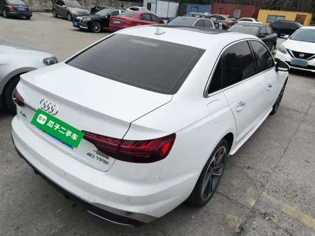 Audi A4L — Фото автомобиля 4