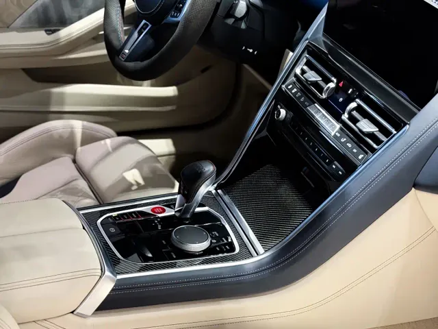 BMW M8 — Фото автомобиля 26