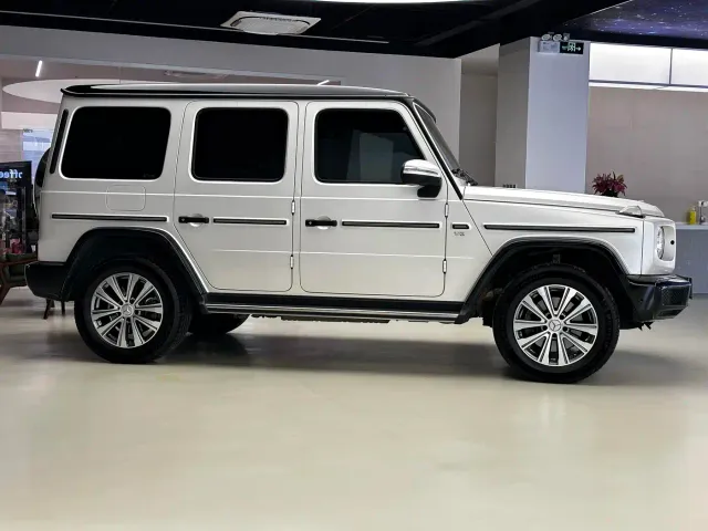 Mercedes-Benz G-Class — Фото автомобиля 3