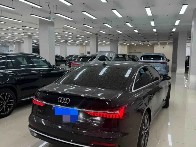 Audi A6L — Фото автомобиля 6