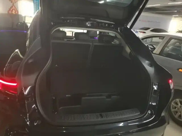 IM Motors LS6 — Фото автомобиля 18