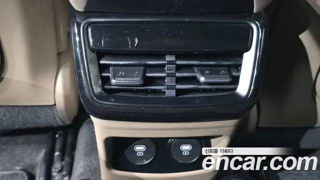 Kia K8 Hybrid — Фото автомобиля 30