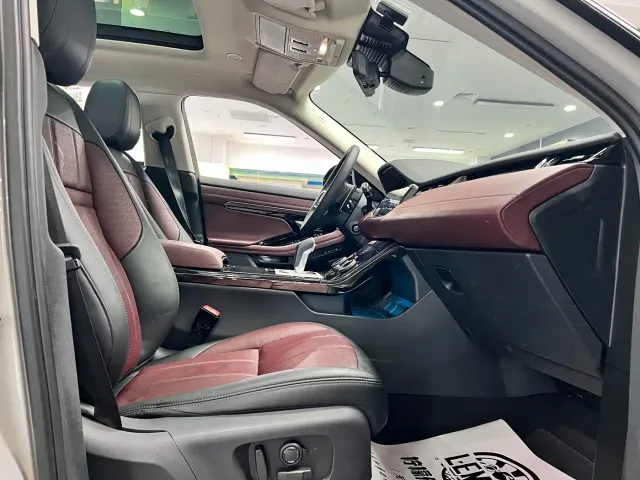 Land Rover Range Rover Evoque — Фото автомобиля 18