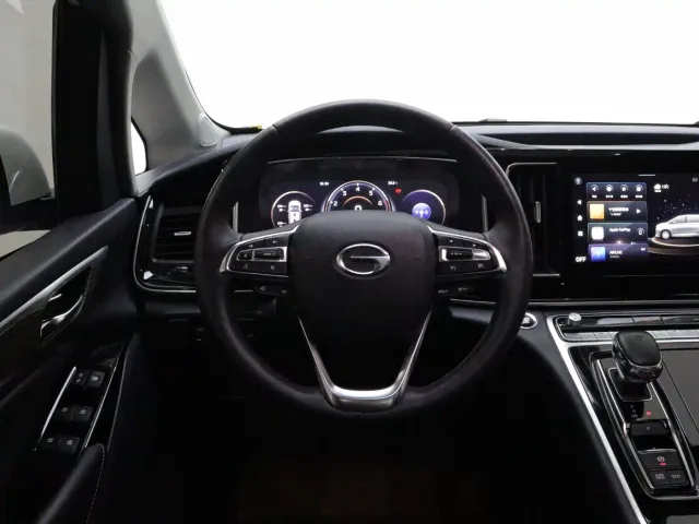 GAC Trumpchi M8 — Фото автомобиля 16