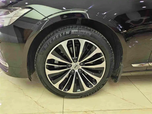Volvo S90 — Фото автомобиля 14