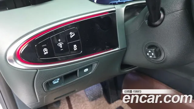 Genesis GV70 2.5T Бензин AWD — Фото автомобиля 17