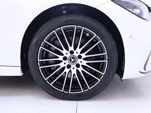 Mercedes-Benz C-Class — Фото автомобиля 6