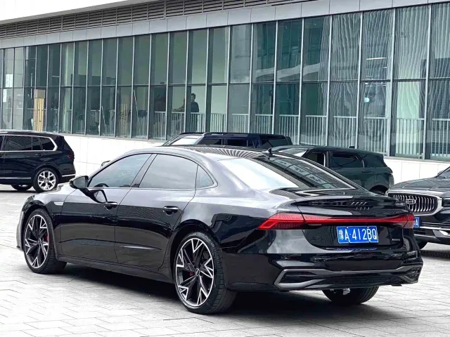 Audi A7L — Фото автомобиля 6