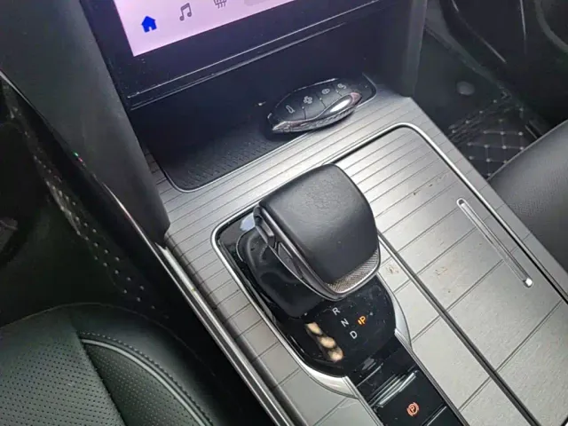 Hongqi HS7 PHEV — Фото автомобиля 18