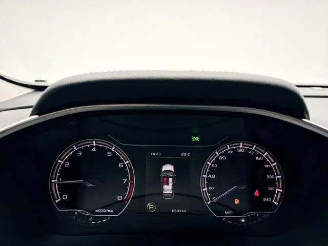 Geely Binyue — Фото автомобиля 11