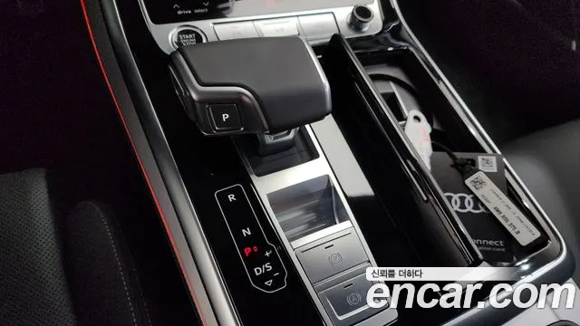 Audi Q8 55 TFSI quattro Premium — Фото автомобиля 9
