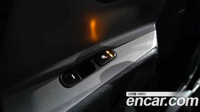 Kia Niro — Фото автомобиля 19
