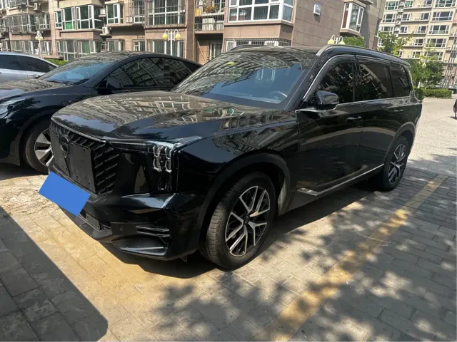 Фотография автомобиля — GAC Trumpchi GS8