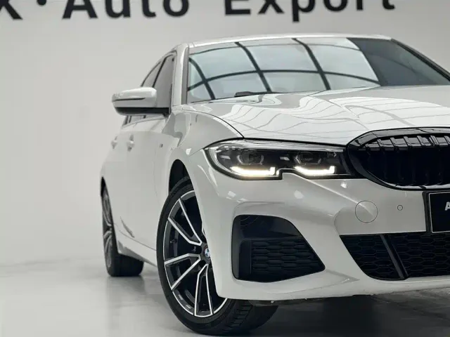 BMW 3 Series — Фото автомобиля 4