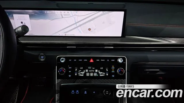 Genesis GV80 — Фото автомобиля 11