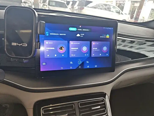 BYD Qin PLUS — Фото автомобиля 12