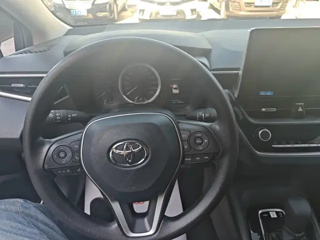 Toyota Corolla — Фото автомобиля 10