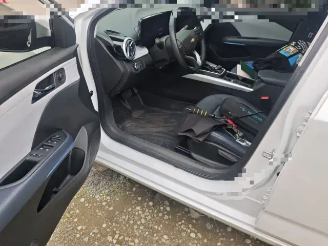 Chevrolet Monza — Фото автомобиля 17