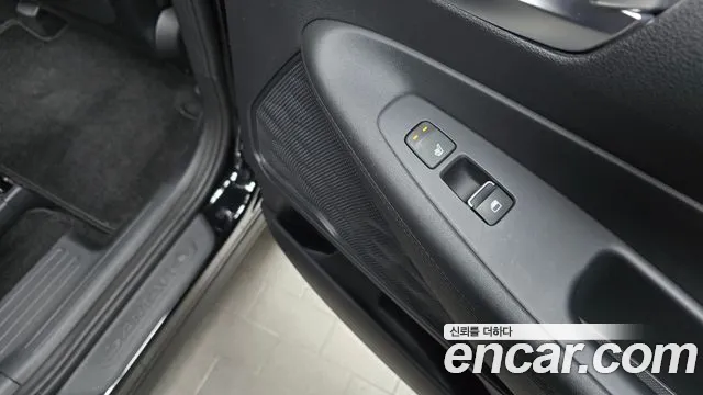 Hyundai Santafe Новый Santa Fe Бензин 2.5T 4WD — Фото автомобиля 18