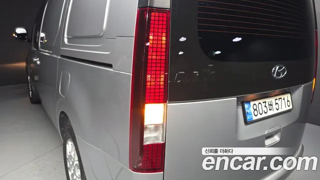 Hyundai Staria — Фото автомобиля 8
