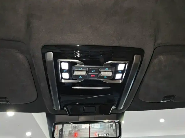 BYD FangChengBao Leopard 8 — Фото автомобиля 17