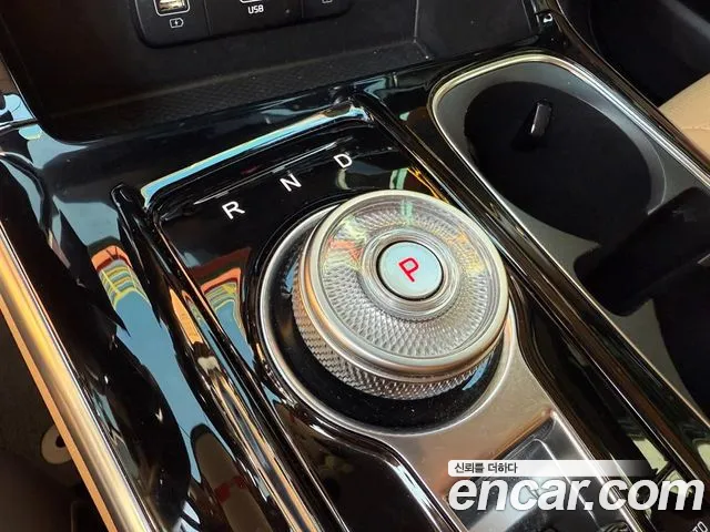 Kia Canival Carnival 4 поколение Дизель 7 мест Signature — Фото автомобиля 9