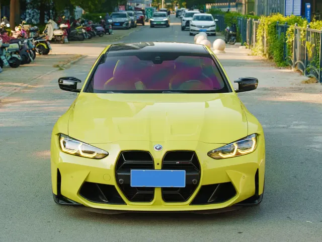 BMW M4 — Фото автомобиля 2