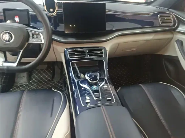 BYD Qin PLUS — Фото автомобиля 12