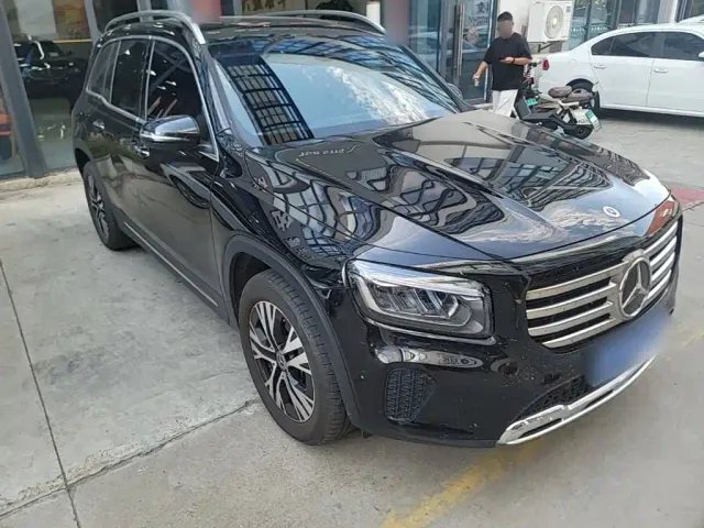 Mercedes-Benz GLB-Class — Фото автомобиля 3