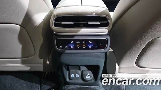 Genesis GV80 — Фото автомобиля 19
