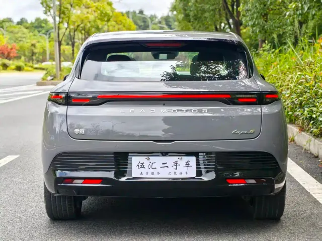 Leapmotor Lafa 5 — Фото автомобиля 11