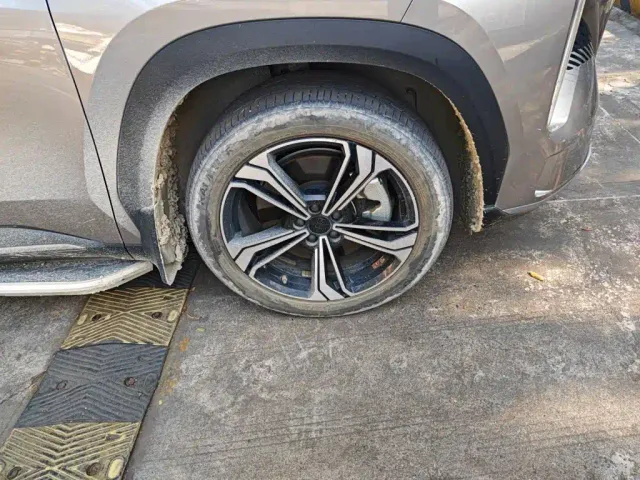 Geely Galaxy L7 — Фото автомобиля 25