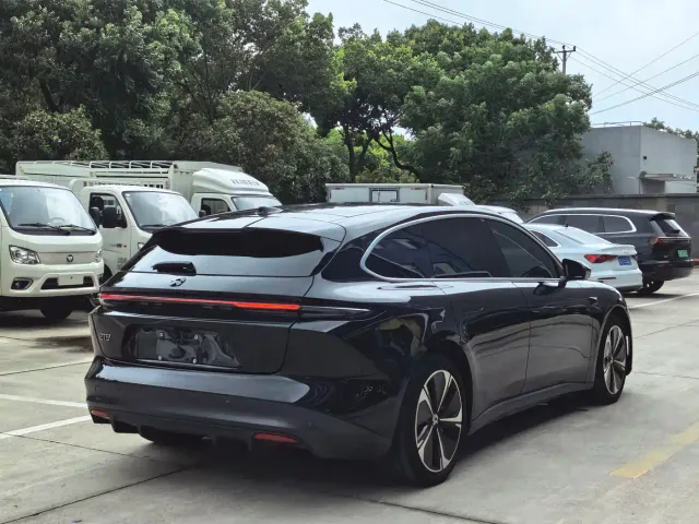 Nio ET5 Touring — Фото автомобиля 17