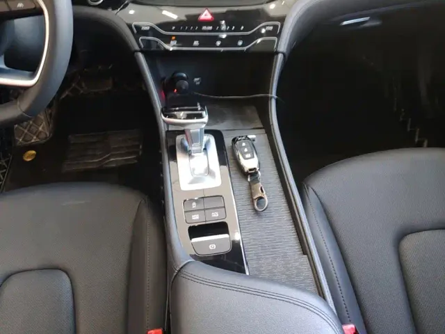 Hyundai Mistra — Фото автомобиля 13