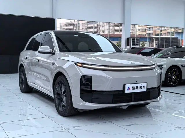 Li Auto L6 — Фото автомобиля 3