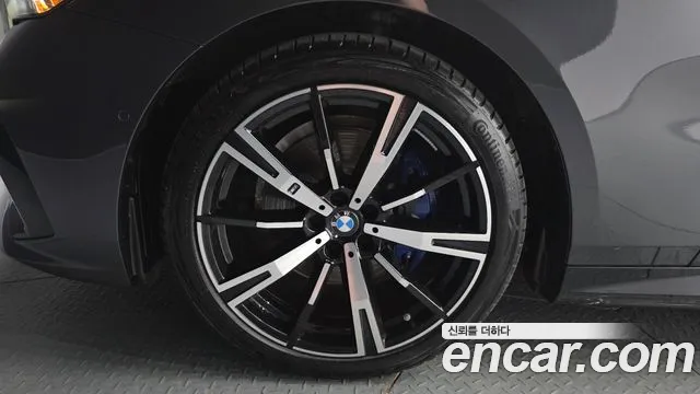 BMW 5-Series 5 серия (G60) 530i xDrive M Sport — Фото автомобиля 4