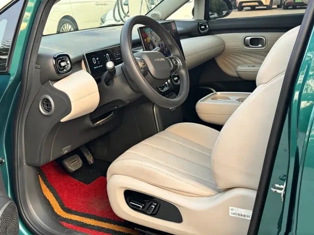 GAC Aion UT — Фото автомобиля 7
