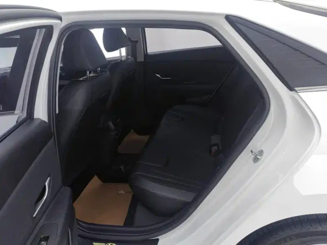 Hyundai Elantra — Фото автомобиля 11