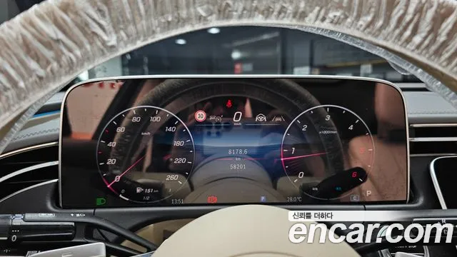 Mercedes-Benz E-Class — Фото автомобиля 7