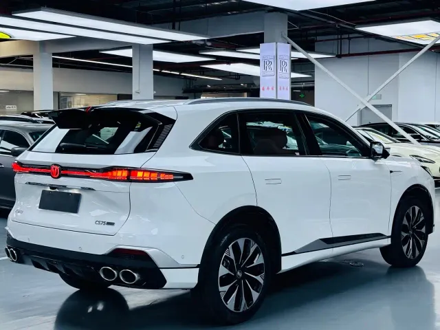Changan CS75 Plus — Фото автомобиля 15