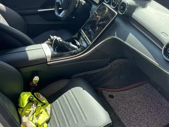 Mercedes-Benz C-Class — Фото автомобиля 4