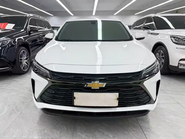 Chevrolet Monza — Фото автомобиля 2
